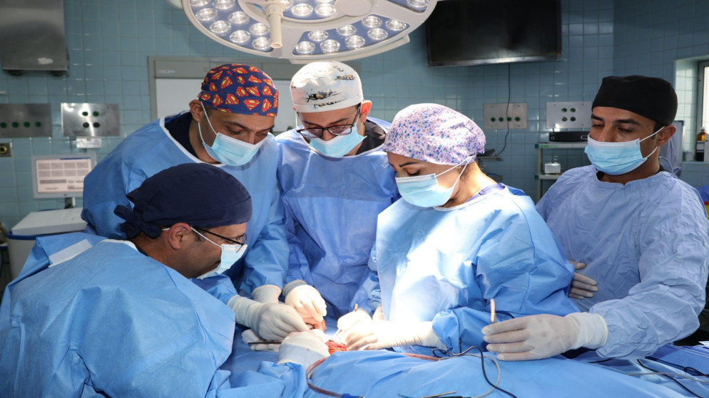 استئصال ورم سرطاني باستخدام تقنية التجميد الجراحي بالخدمات الطبية