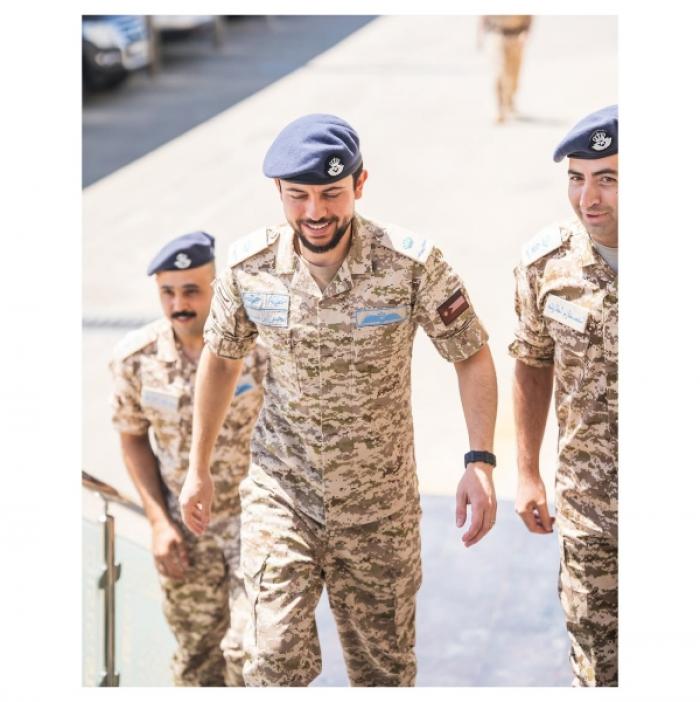 صور من خدمة ولي العهد العسكرية
