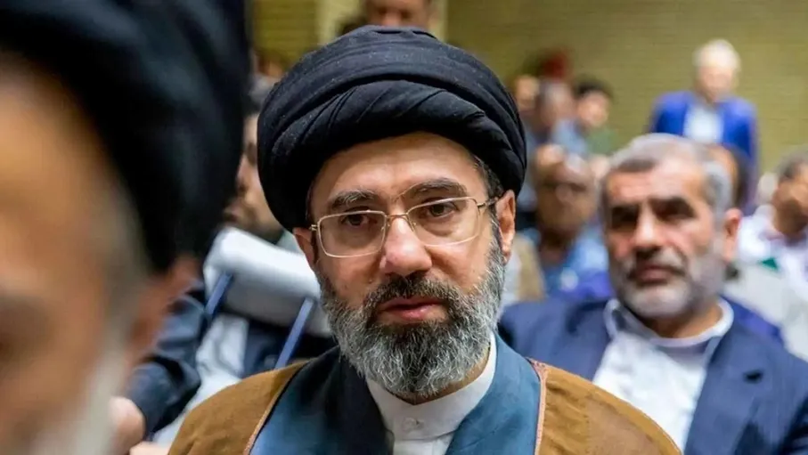 مسؤول أمريكي يوضح موقف المرشد الإيراني من الاتفاق