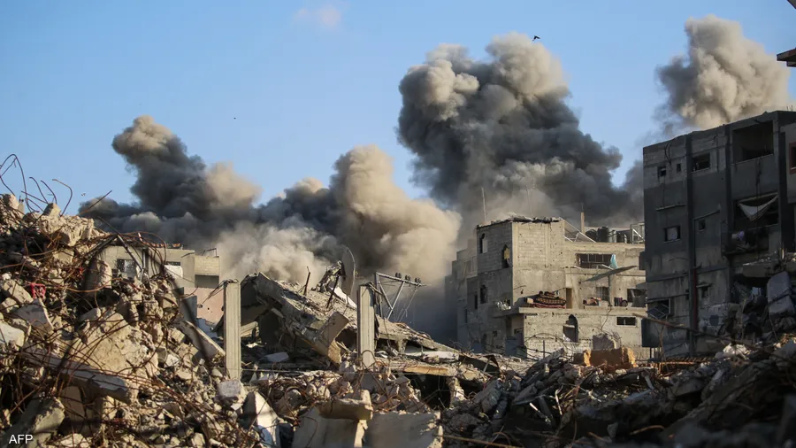 مئات الضحايا بغارات إسرائيلية على لبنان