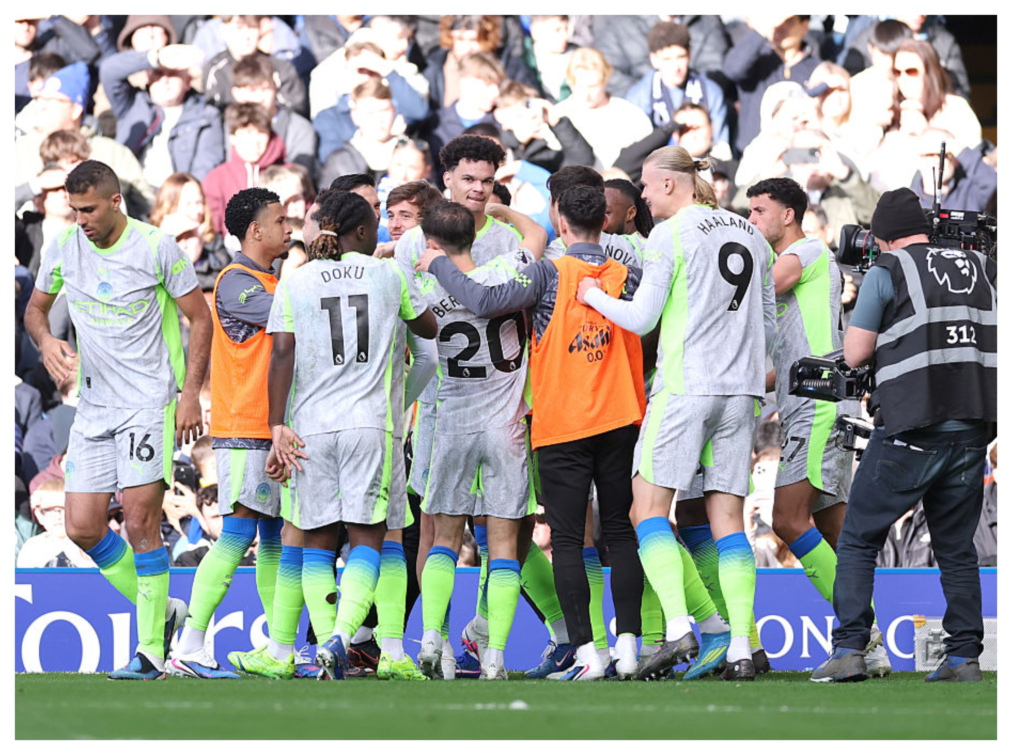 سيتي يضغط على أرسنال ..  وتوتنهام يقترب من الهبوط التاريخي