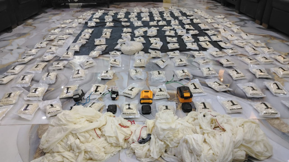 إحباط محاولتي تهريب مخدرات بوسطة بالونات إلكترونية