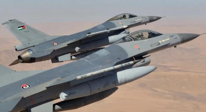 وزير الاتصال:استمرار الطلعات الجوية في سماء الأردن