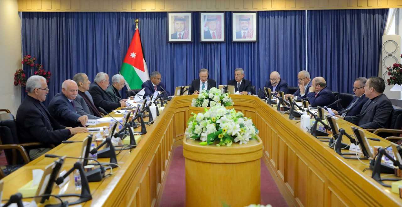 قانونية الأعيان تصر على قرار مجلسها بشأن معدل الأحوال المدنية 