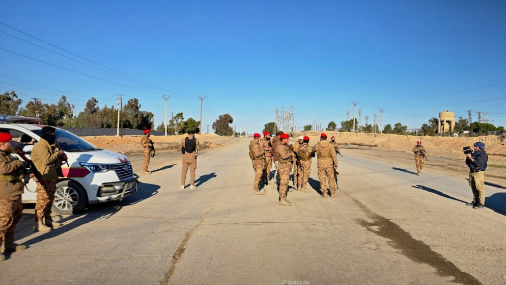 فرار نحو 200 سجين داعشي من سجن سوري