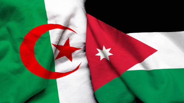 الصفدي يبحث مع عطاف تطوير التعاون الأردني الجزائري
