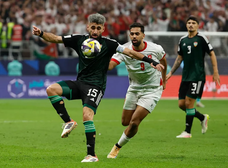 مجريات الشوط الأول  ..  الأردن يتقدم على الإمارات بهدف 