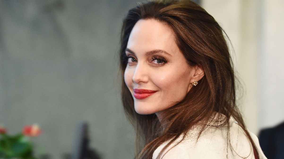رفض قضائي لكشف معلومات حساسة تتعلق بـ أنجلينا جولي