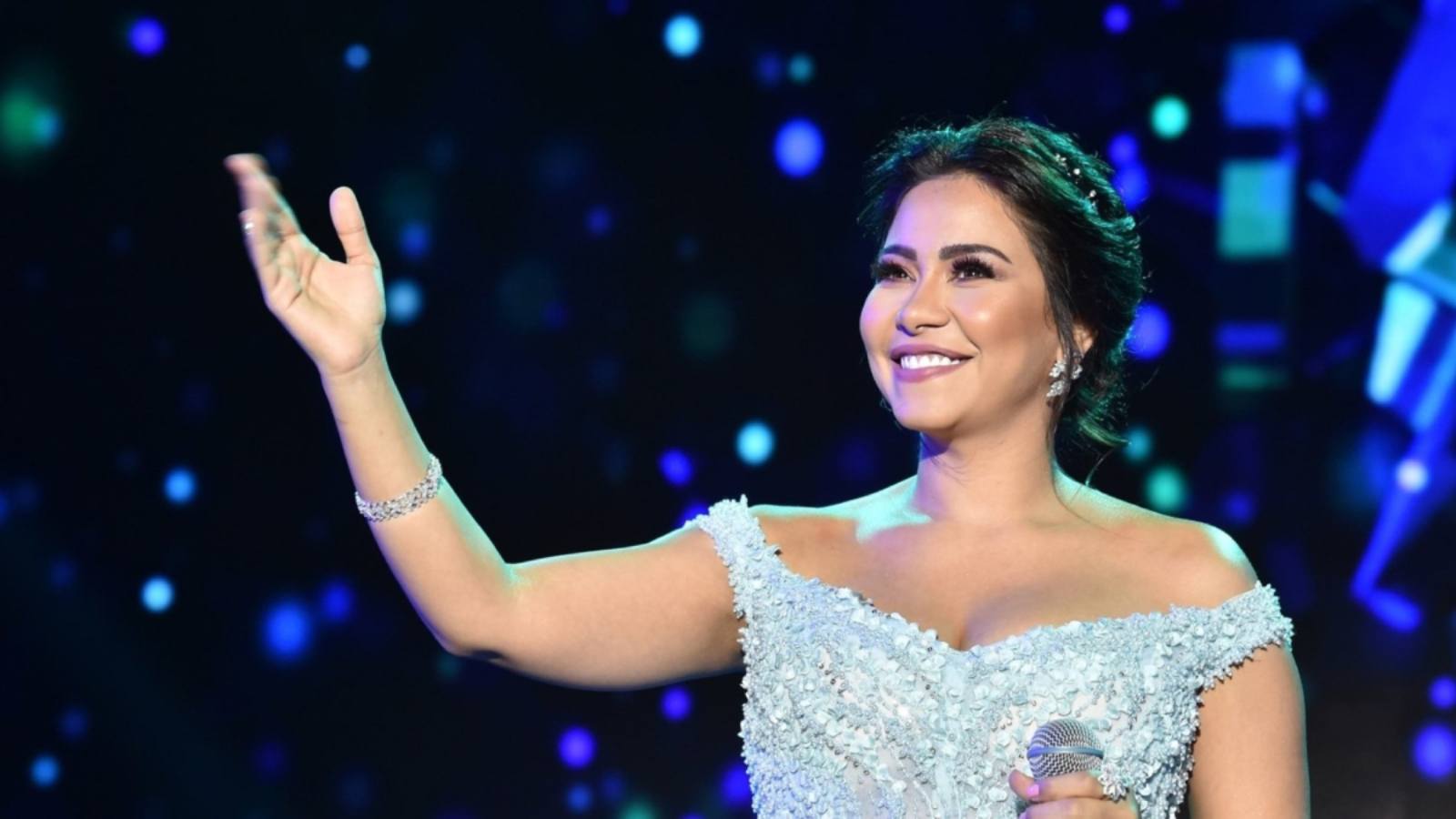 شيرين عبد الوهاب أمام المحكمة بتهمة السب والقذف