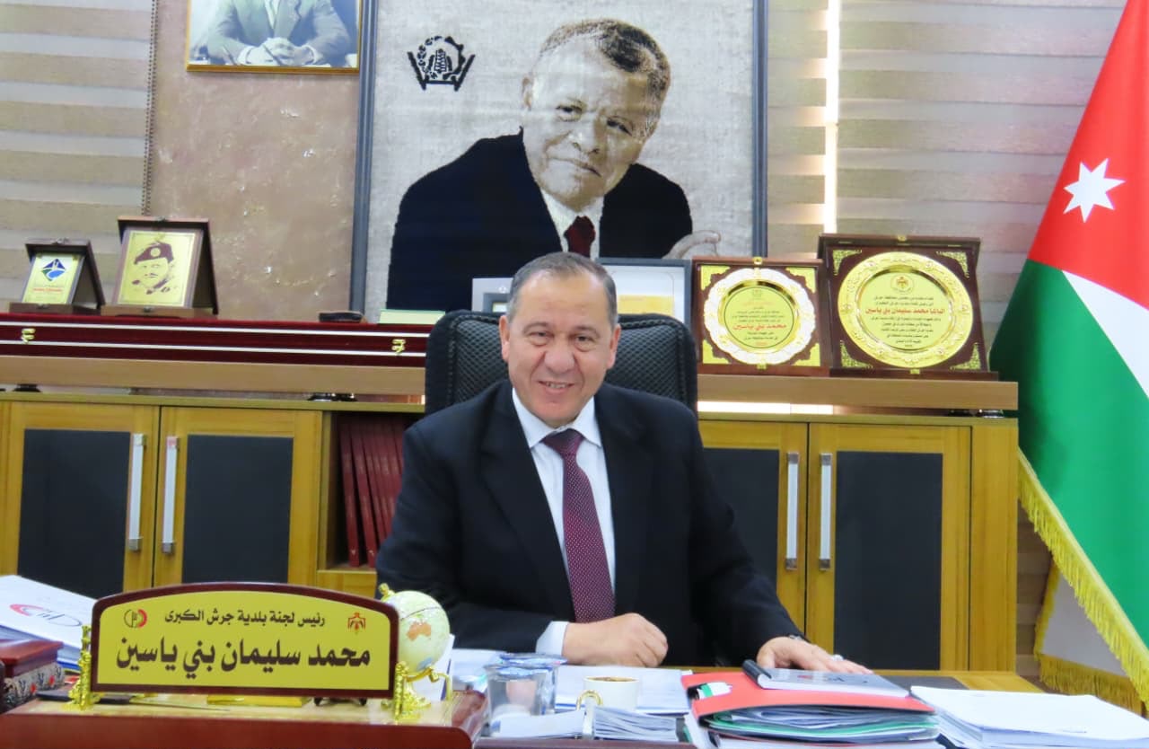 بلدية جرش توضح إجراءات حل قضية عمال الوطن وتصويب أوضاعهم قانونياً