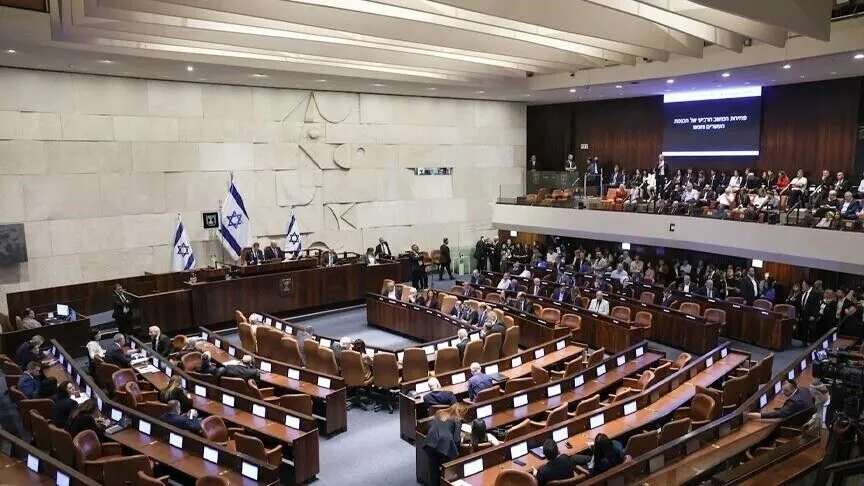 الليكود يسعى لمنع قائمتين عربيتين من خوض انتخابات الكنيست
