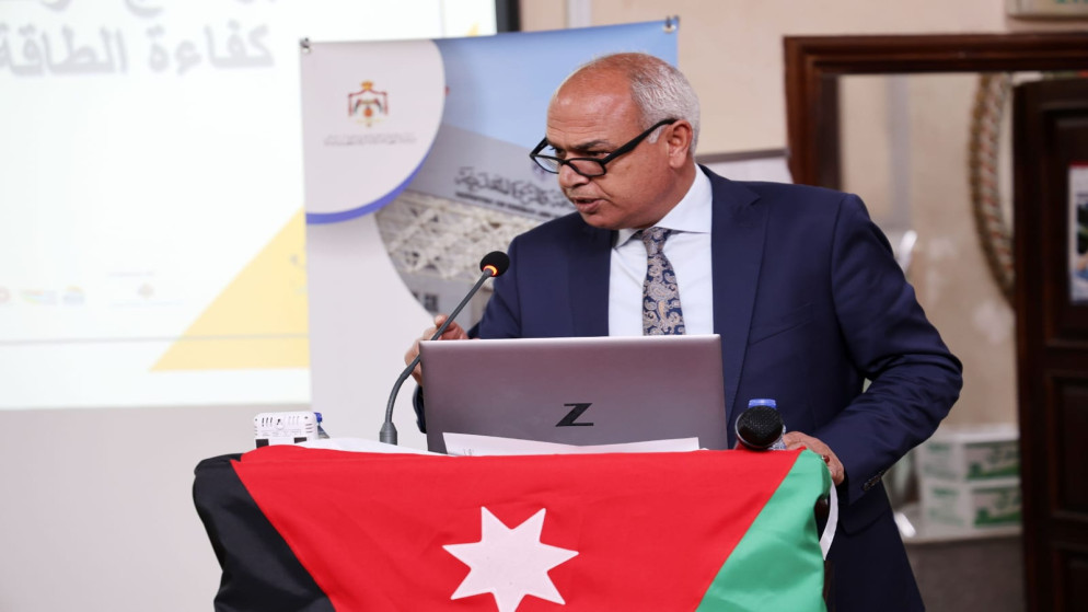 بهدف خفض استهلاك الطاقة ..  العمل تطلق برنامج كفاءة الطاقة