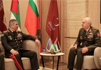 بحث تطوير القدرات القتالية بين الجيشين الأردني والأذري