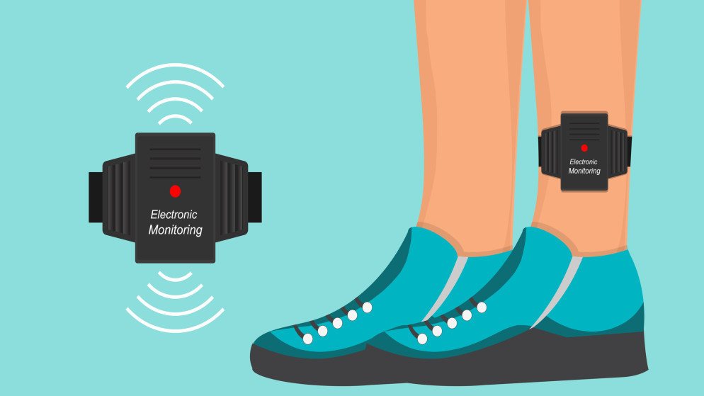 وزارة العدل تطبق عقوبة الإسوارة الإلكترونية على 316 حالة