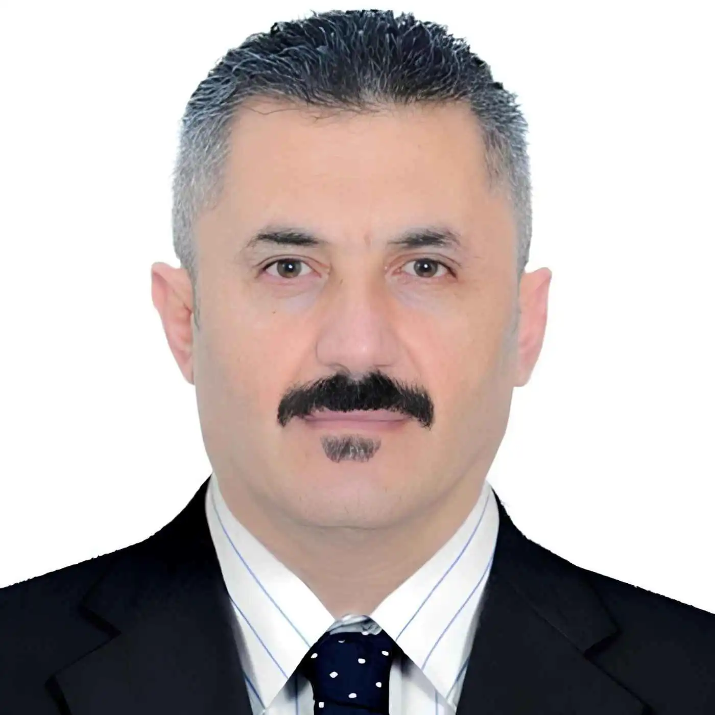 حمامات ماعين ..  كنز سياحي لا تليق به هذه الخدمة