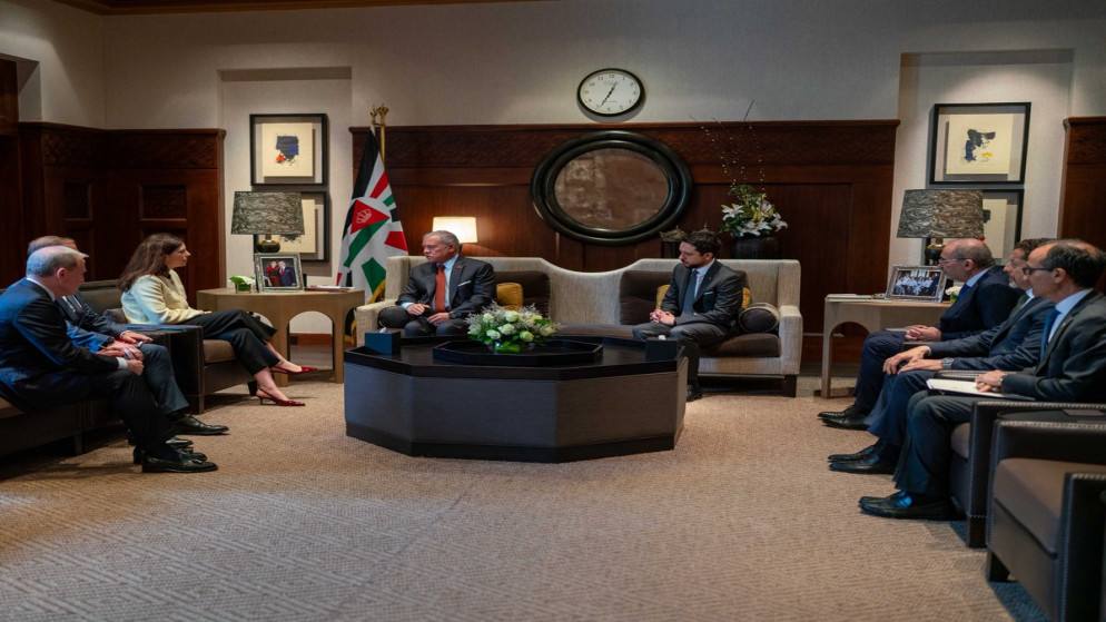 الملك يؤكد ضرورة استعادة التهدئة بالشرق الأوسط عبر الحوار والدبلوماسية