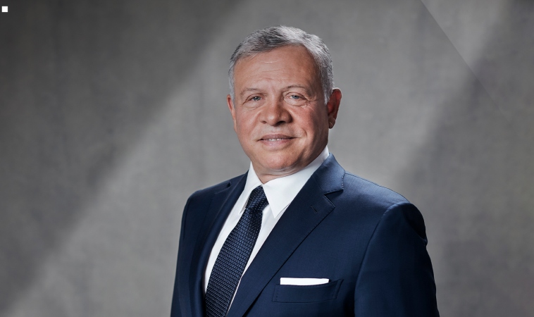 الملك يغادر أرض الوطن متوجها إلى الدوحة