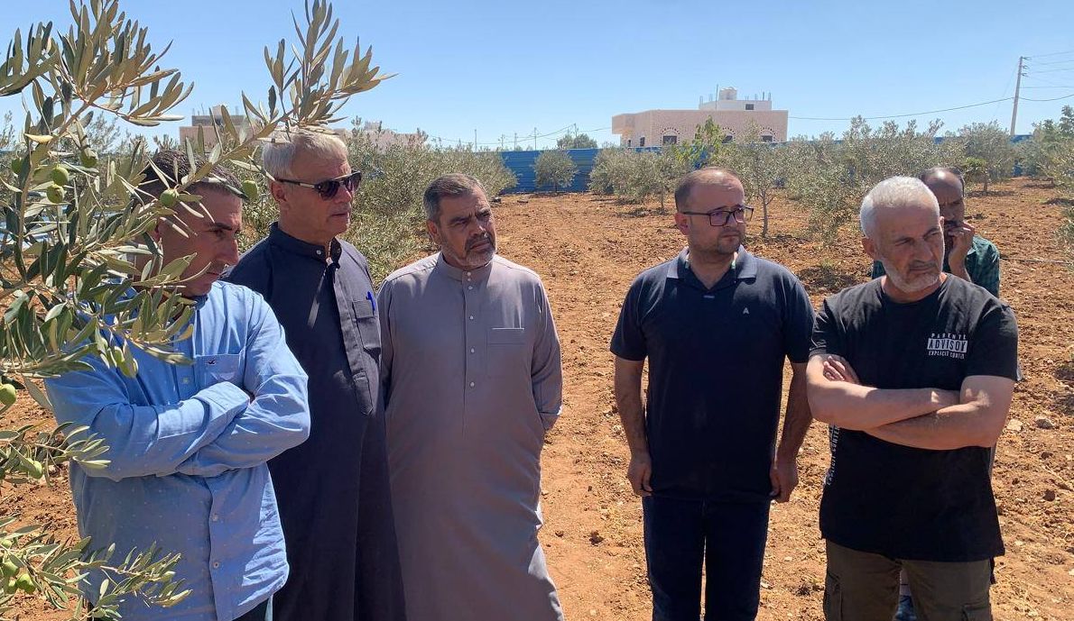 مدرسة حقلية لتقنيات ري الزيتون في الكرك