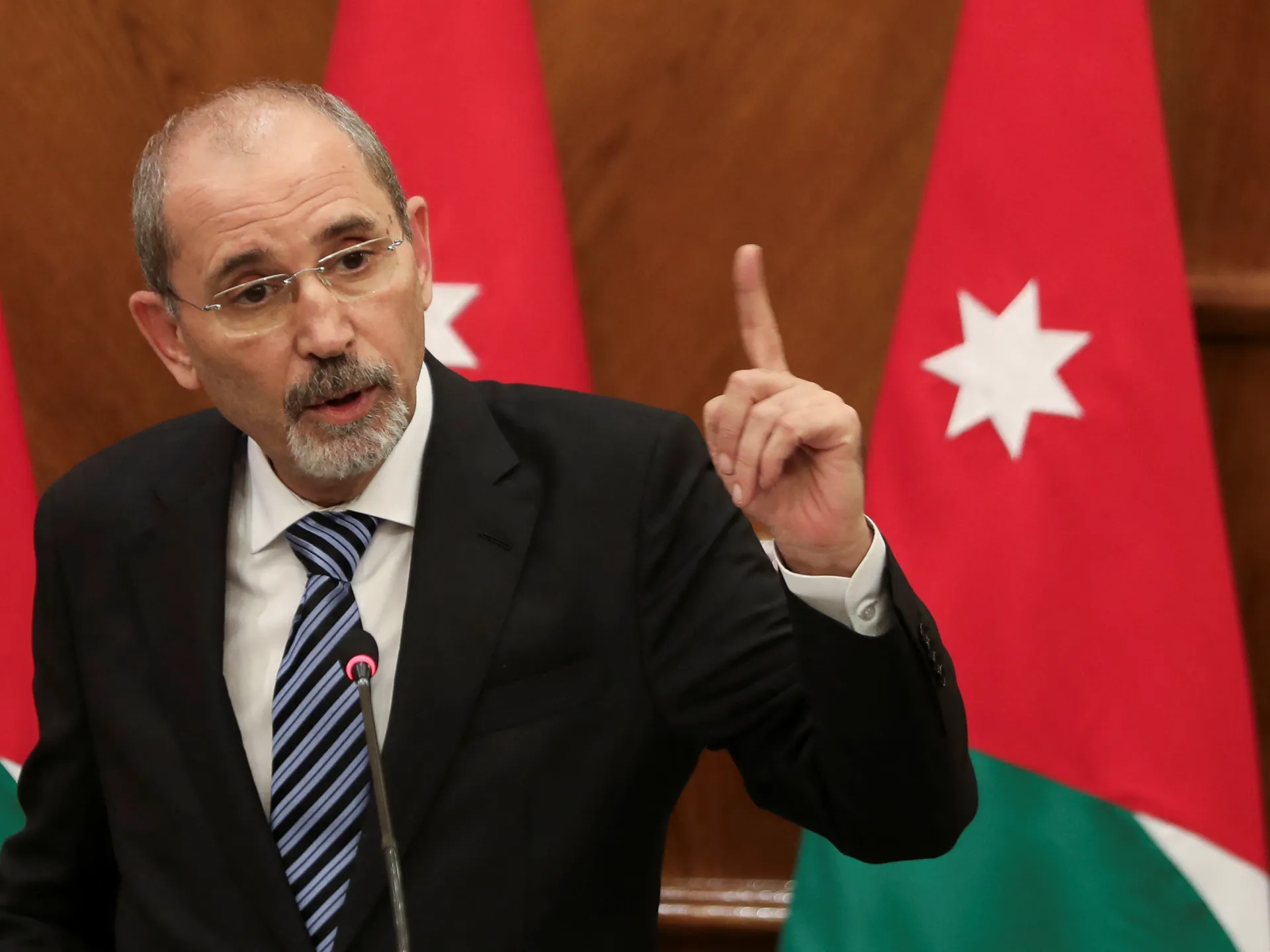 الصفدي: العلاقات الأردنية السورية في مسار متطور يعزز التعاون المشترك