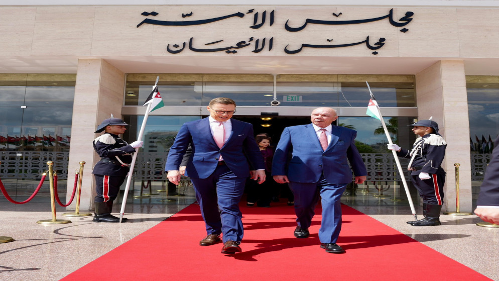 رئيس الأعيان يستقبل الرئيس الفنلندي