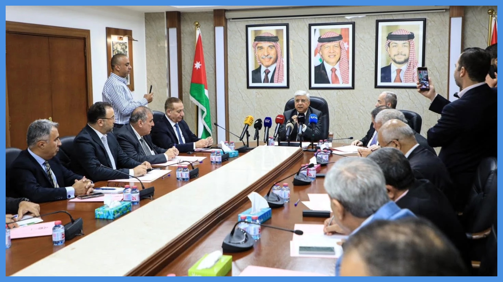 البيئة النيابية تبحث إجراءات الأمانة لإزالة الأشجار من أرصفة عمّان