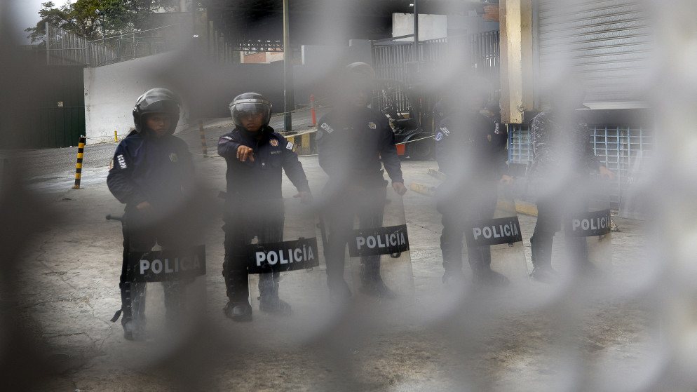 أكثر من 200 سجين سياسي في فنزويلا يعلنون إضرابا عن الطعام