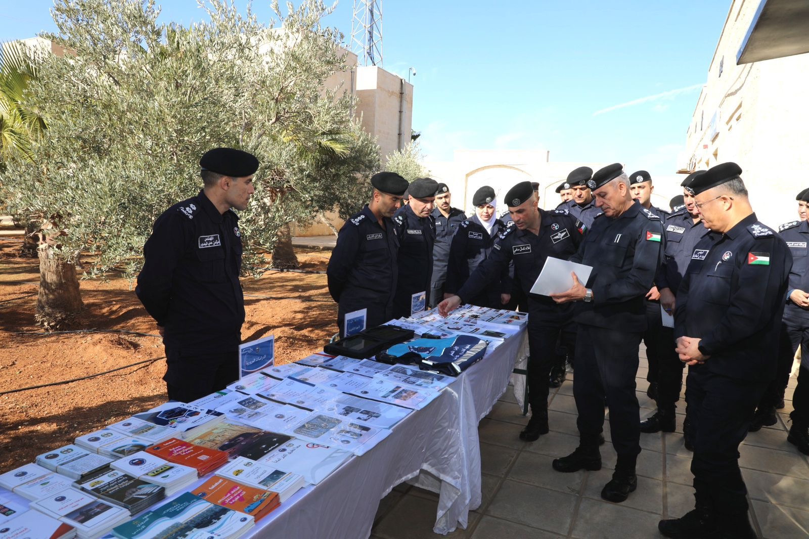 اللواء المعايطة يزور المعهد المروري الأردني