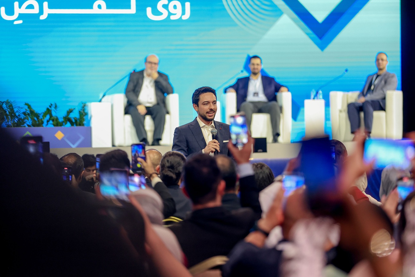 كيف رسم الأمير الحسين ملامح الأردن الرقمي؟ قراءة في مشروع ولي العهد
