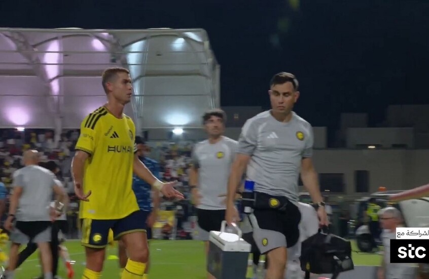  رد فعل رونالدو بعد تبديله أمام الاتفاق  ..  فيديو