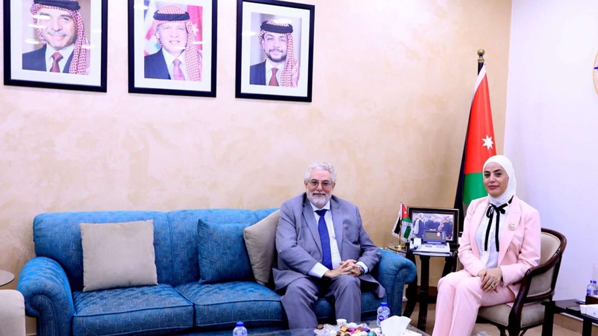 وزيرة التنمية تبحث مع السفير الإسباني تعزيز التعاون