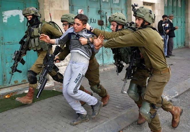 غزة ..  الاحتلال تقتل 10 طلاب فلسطينيين ومعلما في 7 أيام
