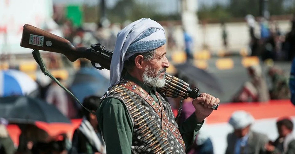 هجوم مطار الرياض يفتح فصلا جديدا من التصعيد الإقليمي