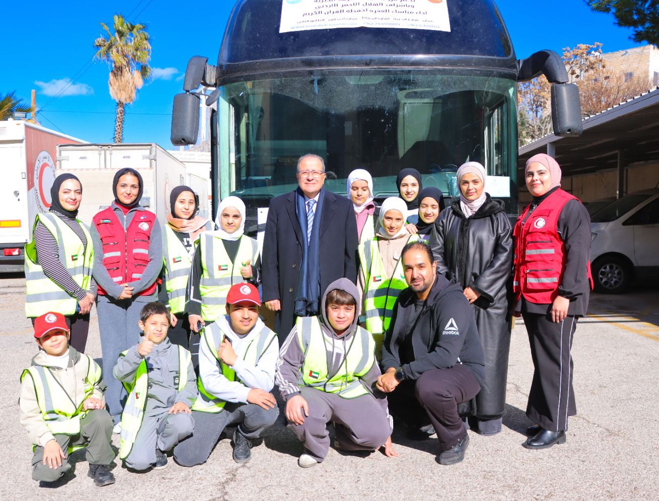 الهلال الأحمر يسيّر رحلة عمرة للأطفال الأيتام 