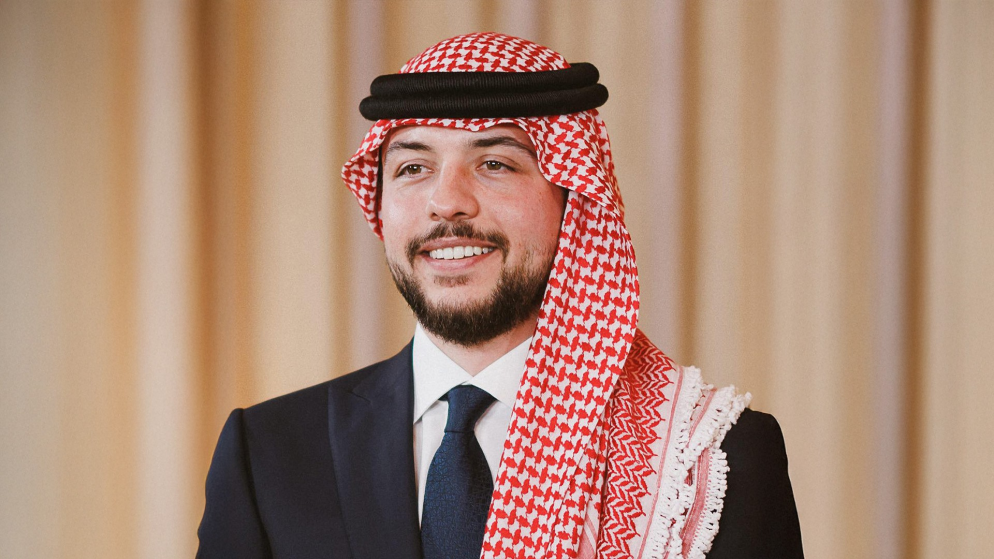 ولي العهد: بناة الوطن يعطيكم العافية