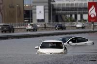 الإمارات تقر ملياري درهم لمعالجة أضرار المنازل جراء الأمطار