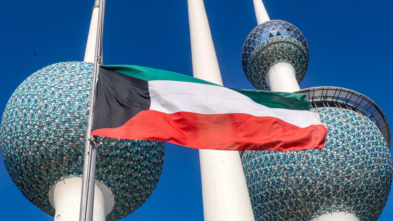 الكويت تعلن التصدي لهجمات صاروخية ومسيّرات