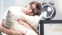 النوم المتقطع يؤدي إلى شيخوخة الدماغ  ..  تفاصيل 