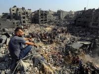 مسلمون ومسيحيون ويهود وهندوس يُصلُّون بغرفة واحدة دعما لغزة