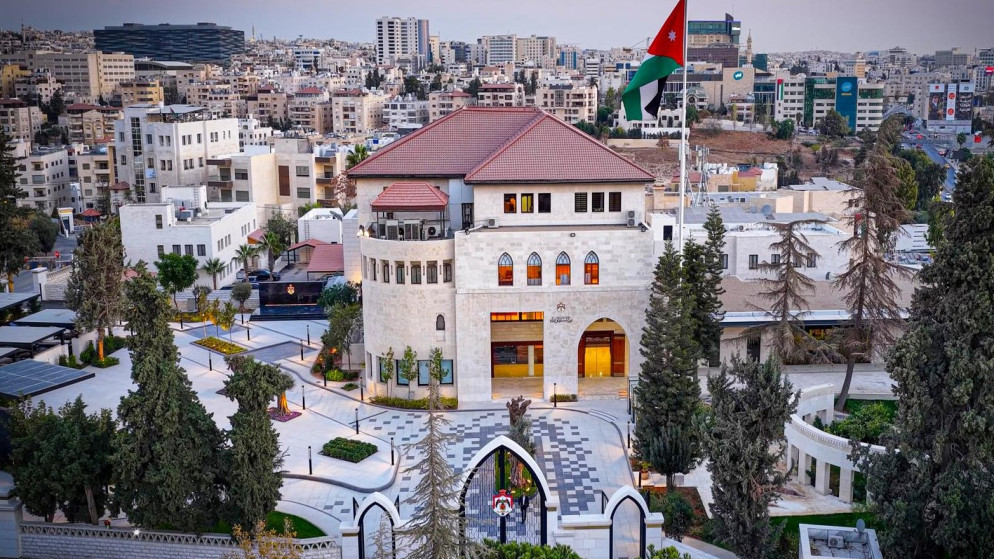الحكومة تواصل تنفيذ 343 مشروعاً لدعم التحديث الاقتصادي