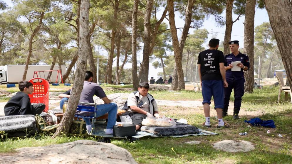 الأمن العام يواصل حملاته الرقابية والتوعوية لحماية المواقع السياحية والبيئية