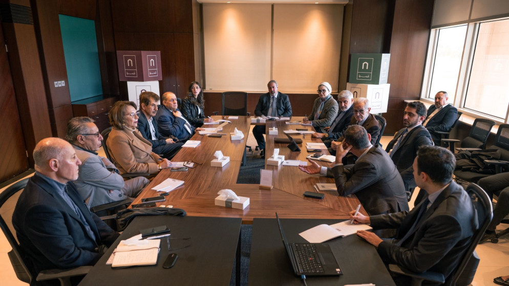 جلسة حوارية بشأن مشروع مدينة عمرة