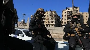 اليمن ..  العليمي يأمر الجيش برفع الجاهزية القصوى لمواجهة الحوثيين