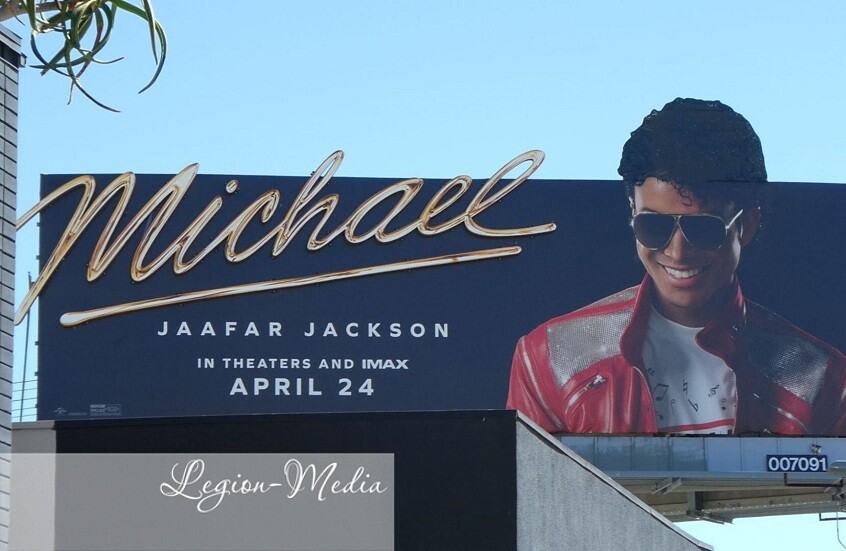 قصة ملك البوب تعود إلى الشاشة ..  مايكل يصل دور السينما الروسية