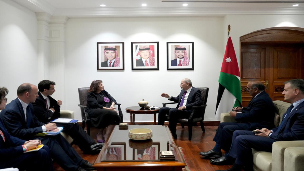 الصفدي وشويتسا يبحثان تحضيرات الاجتماع الوزاري العربي 