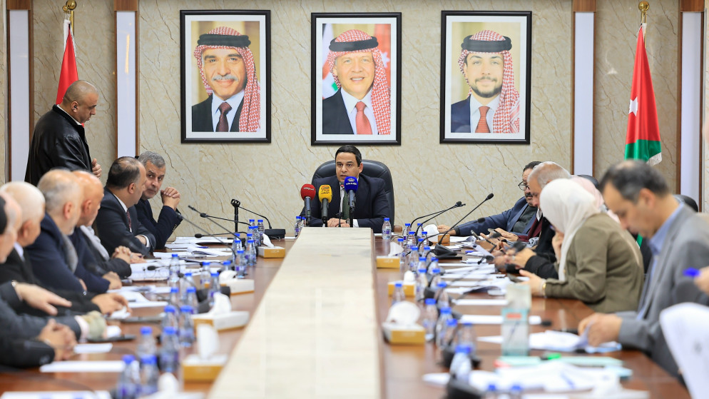 الطاقة النيابية تقر مشروع قانون الغاز 