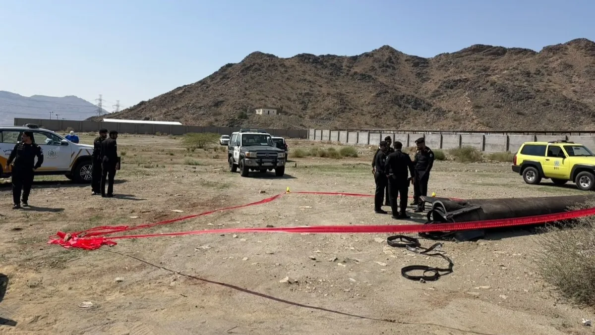 سقوط شظايا صاروخية في مكة وجدة والطائف