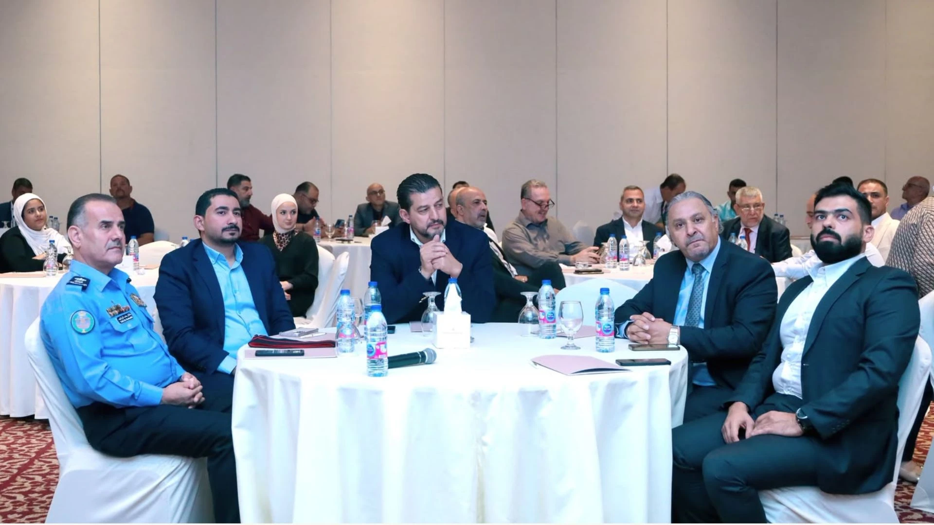 مشاريع تقنية مبتكرة ونظام رقابة إلكتروني لتطوير تجربة السائح في العقبة