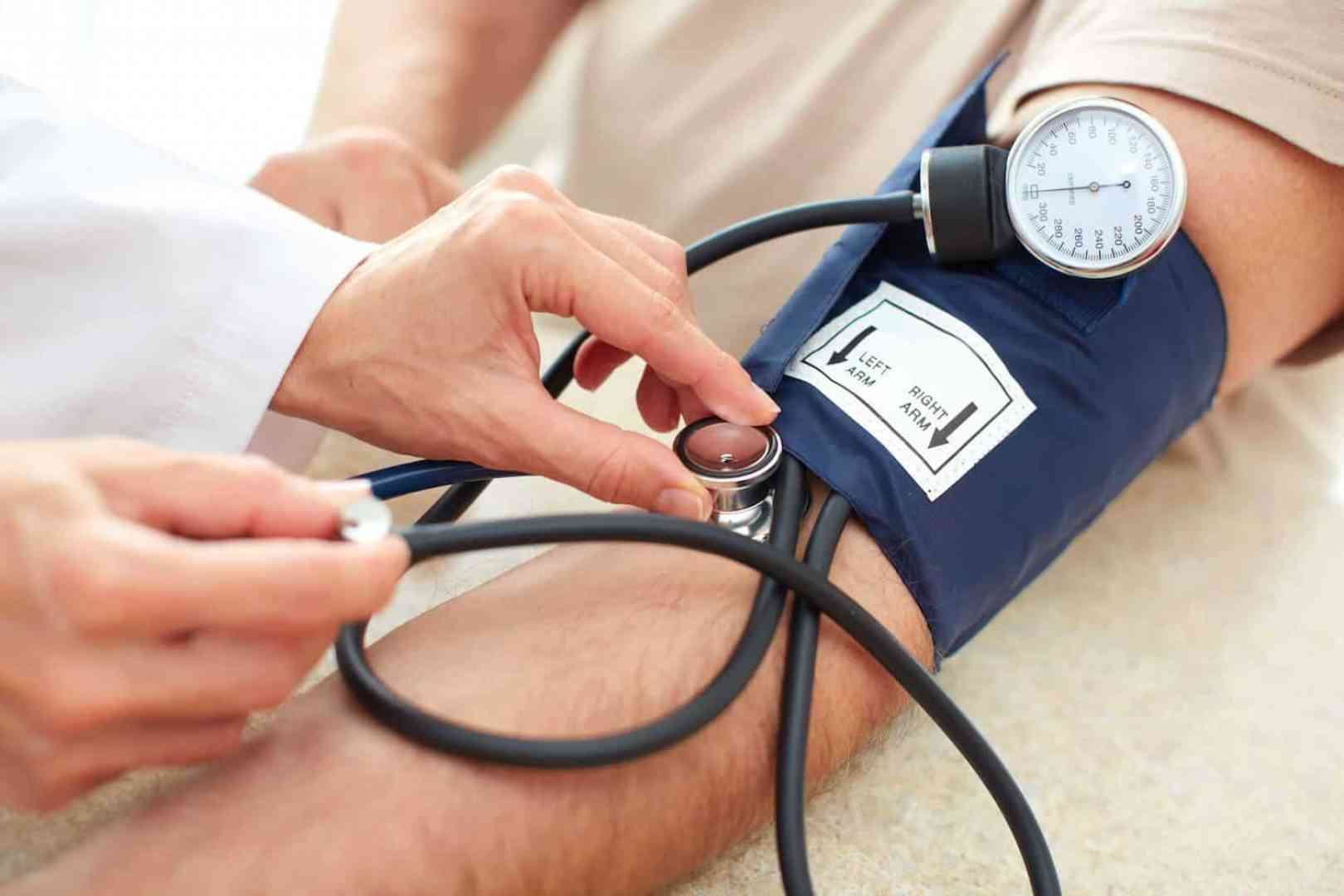 وسيلة بسيطة لخفض ضغط الدم في 20 يوما فقط ..  تعرف عليها 