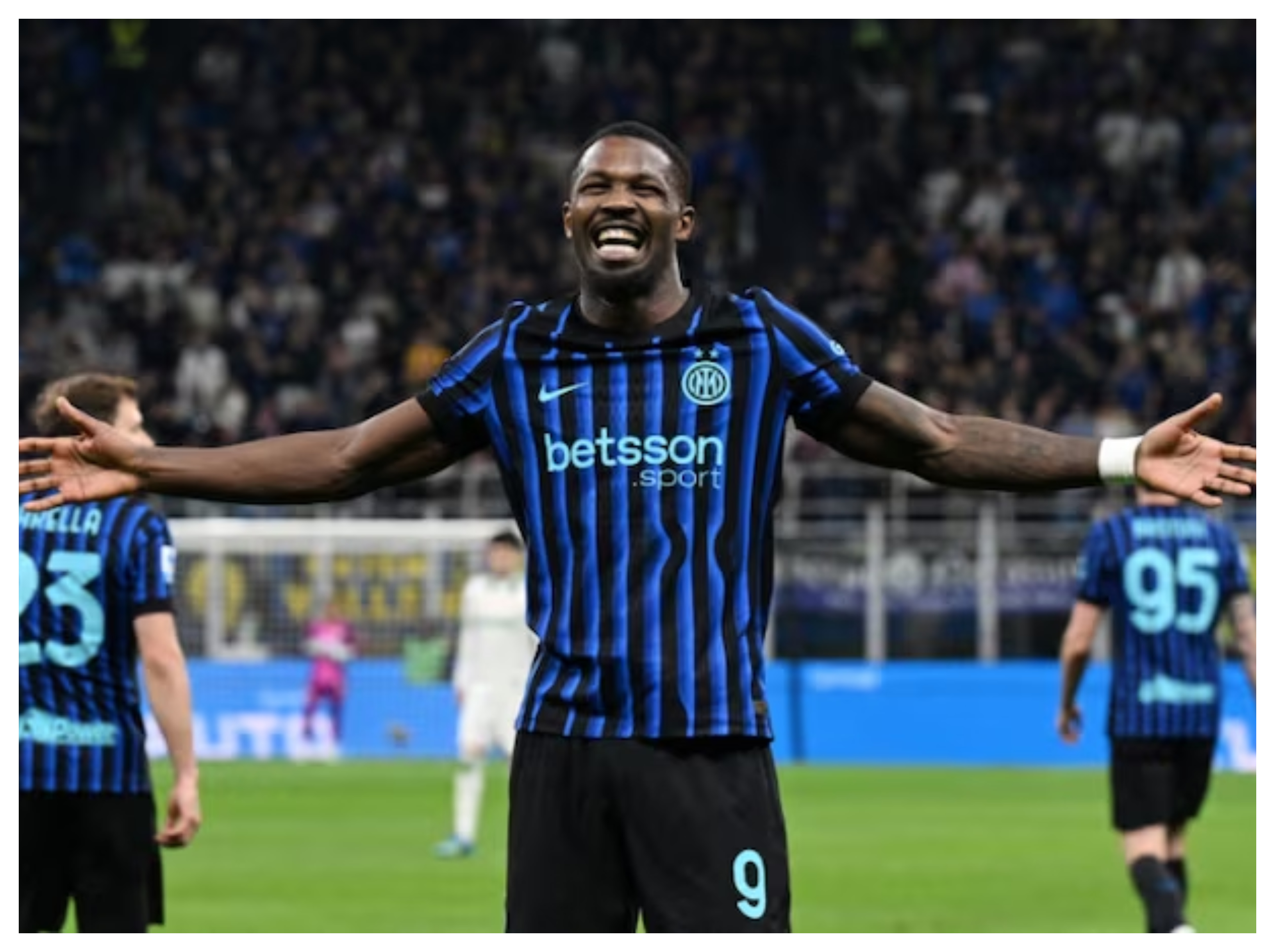 إنتر ميلان يكتسح روما بخماسية ويعزز صدارته للكالتشيو