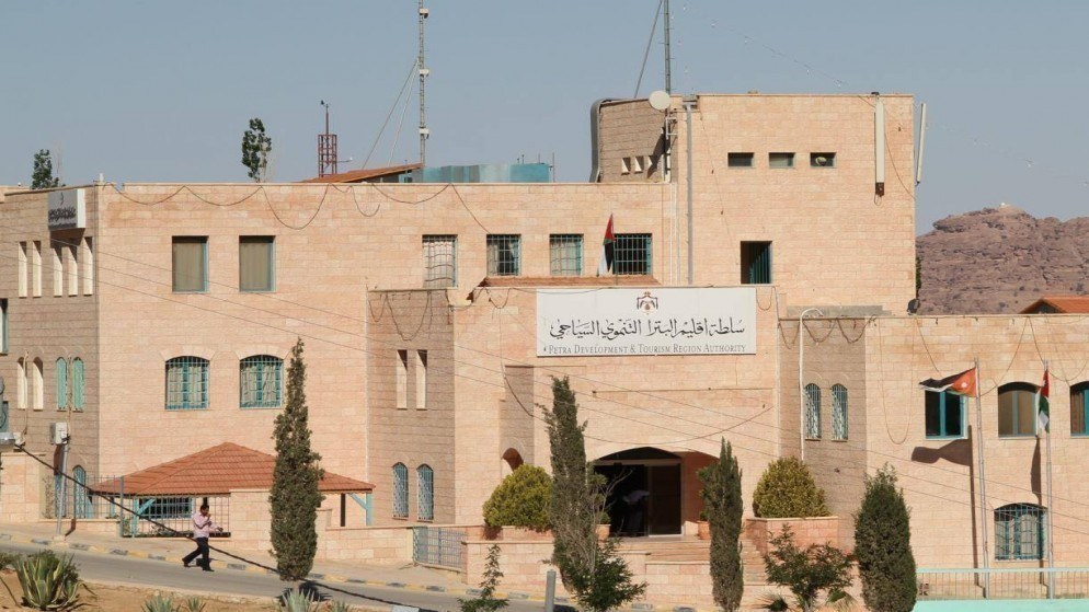 سلطة البترا تمدد فترة تجديد تراخيص الأنشطة الاقتصادية واللوحات الإعلانية